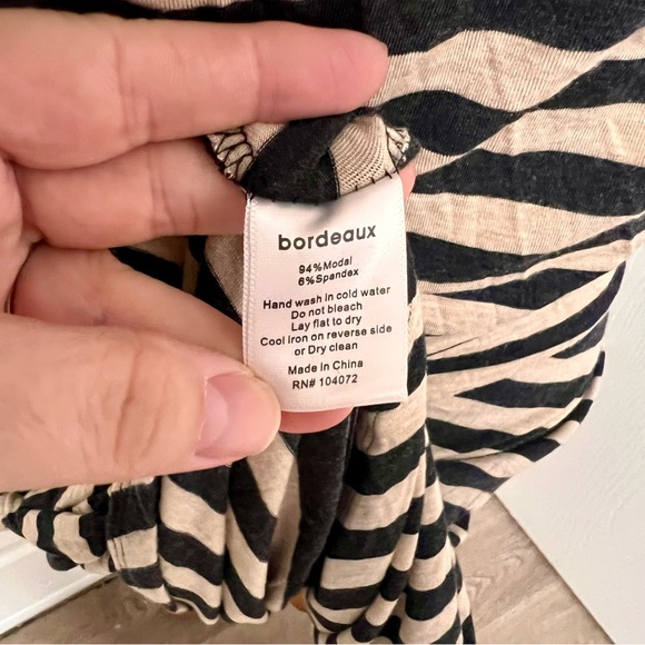 Bordeaux Striped Dress G3 - Picture 6 of 6